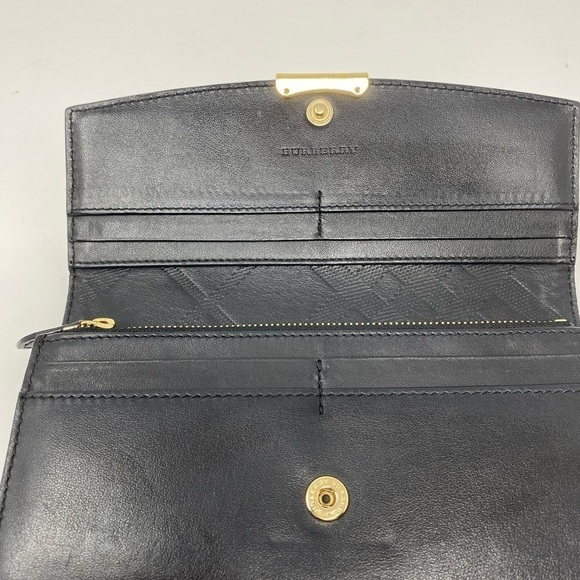 Black Leather Burberry Wallet - Picture 3 of 9
